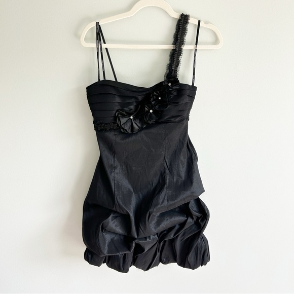 VTG City Triangles Black One Shoulder Mini Bubble Hem HOCO Dress 7 (Juniors) - Picture 1 of 8